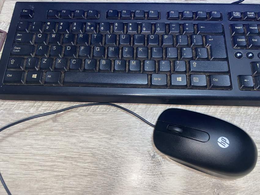 HP PC Core i3 - 2 - PC (Personal Computer)  on Aster Vender