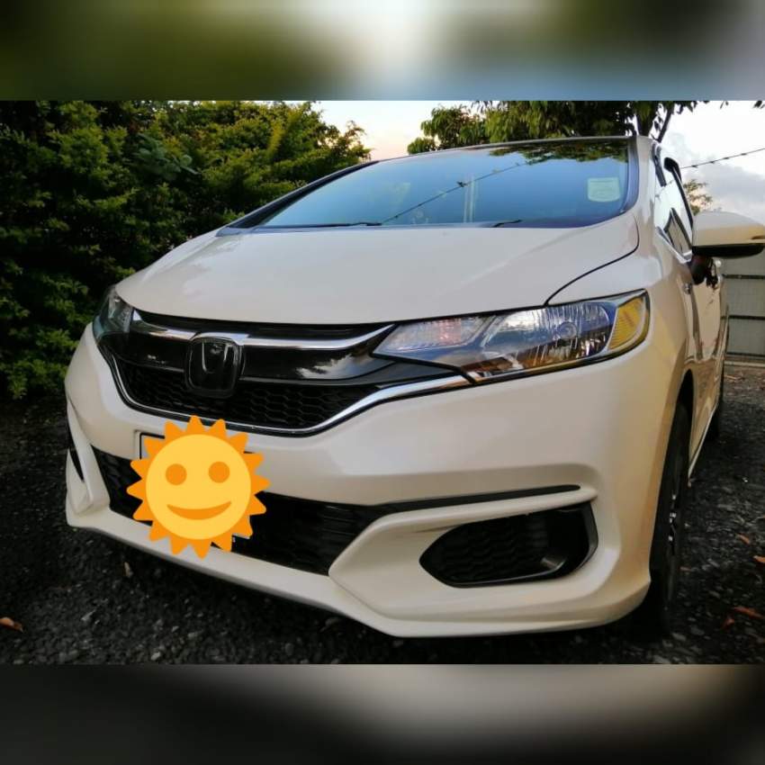 HONDA FIT HYBRID 2018 (SENSING) GP5 - 1 - Family Cars  on Aster Vender