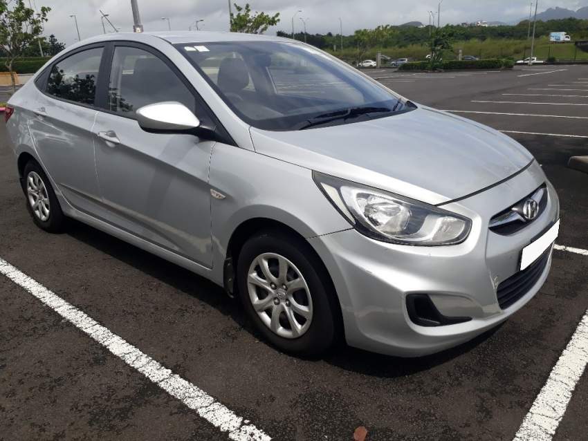 Hyundai Accent 2011 1.4L on Aster Vender