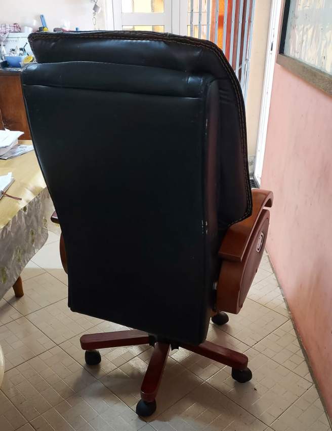 Desk chair - 4 - Desk chairs  on Aster Vender