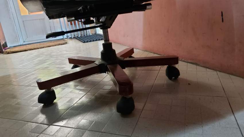 Desk chair - 2 - Desk chairs  on Aster Vender