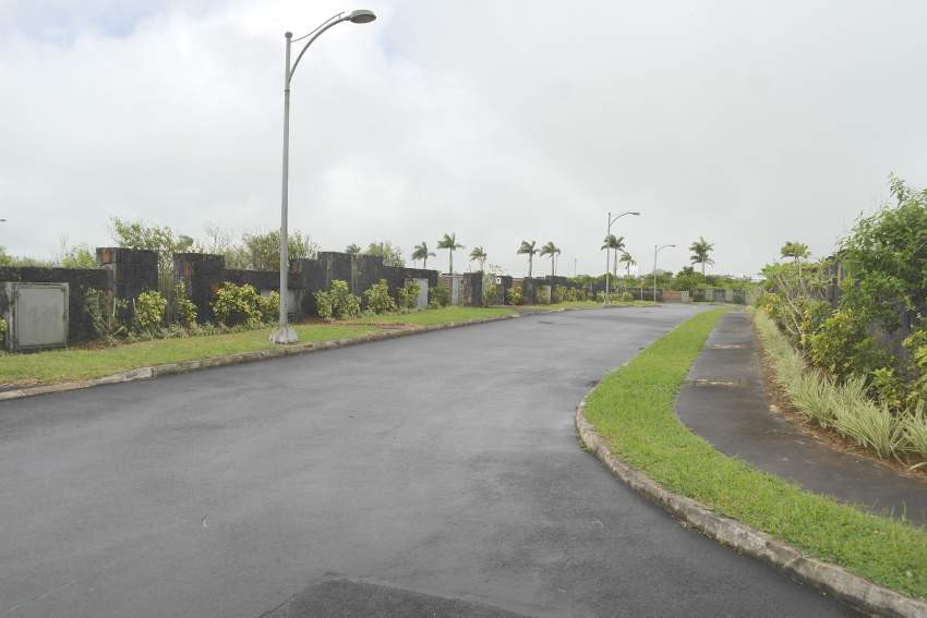 Moka for sale plot of 590M2 in a secure morcellement in the quiet area - 2 - Land  on Aster Vender