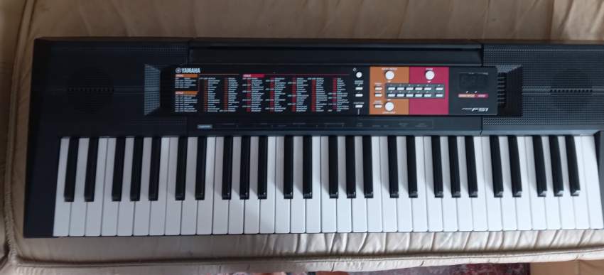 Yamaha PSR F51 Portable Keyboard - 0 - Electronic piano  on Aster Vender
