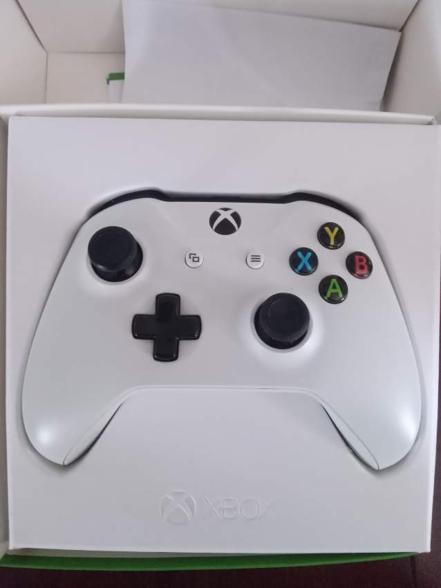 Xbox One Wireless Controller - 0 - Xbox One Games  on Aster Vender