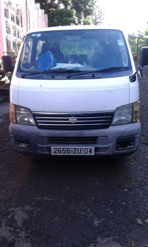 Nissan caravan A vendre  - 0 - Cargo Van (Delivery Van)  on Aster Vender