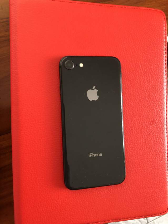 iPhone 8 excellent. Condition 9/10 - 3 - iPhones  on Aster Vender