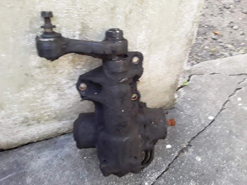 Steering box mitl200 4×2 JAPAN - 0 - Spare Parts  on Aster Vender