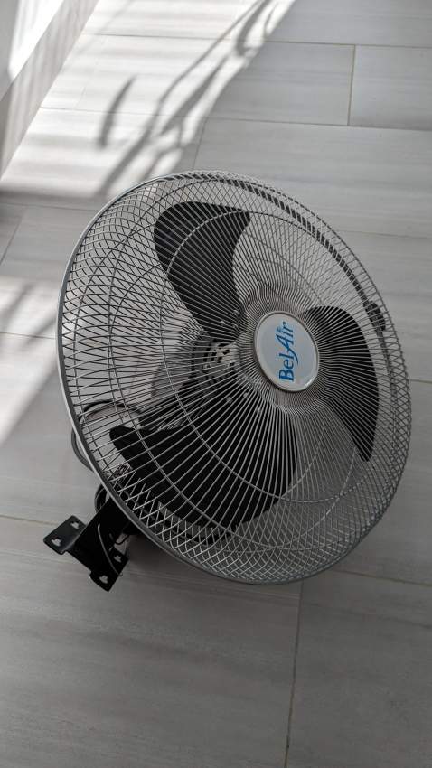 Pair of two wall mounted fans