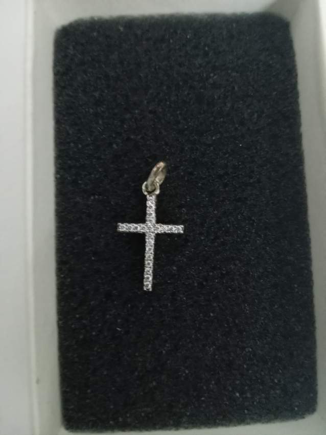 Silver cross pendant - 0 - Necklaces  on Aster Vender