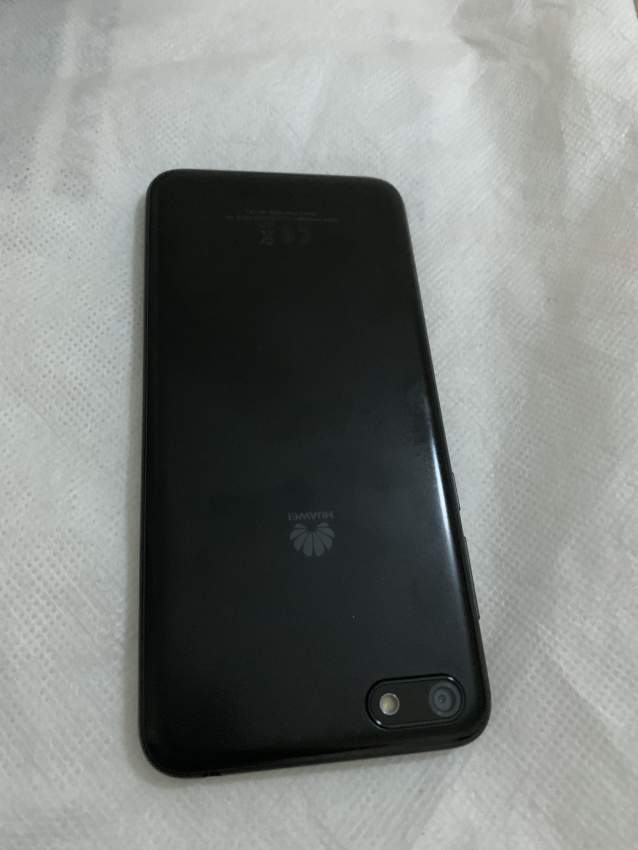 A vendre: Huawei Y5 LITE - 1 - Android Phones  on Aster Vender