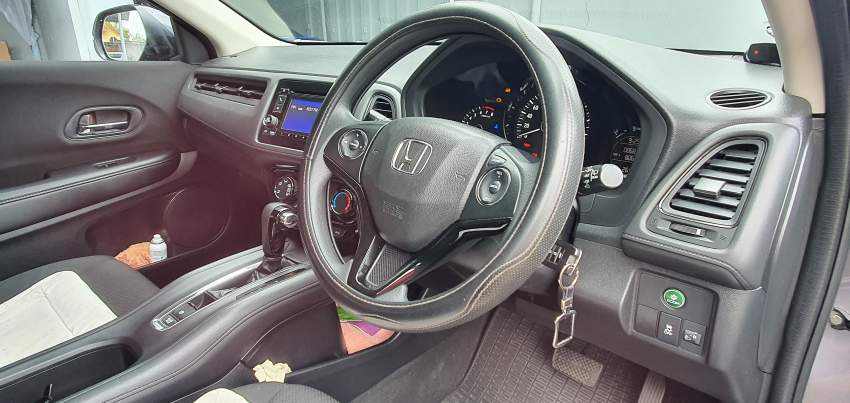Honda HRV - 4 - Family Cars  on Aster Vender