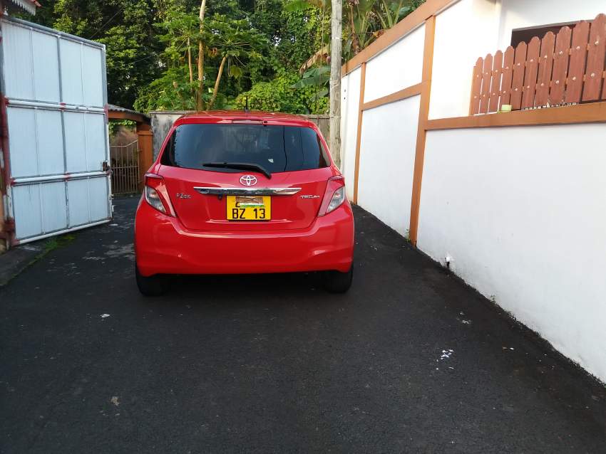 TOYOTA VITZ 1300CC - 2 - Compact cars  on Aster Vender