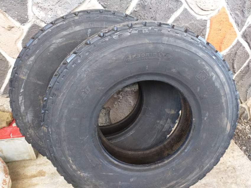 Tyred 15pouce 750 on Aster Vender