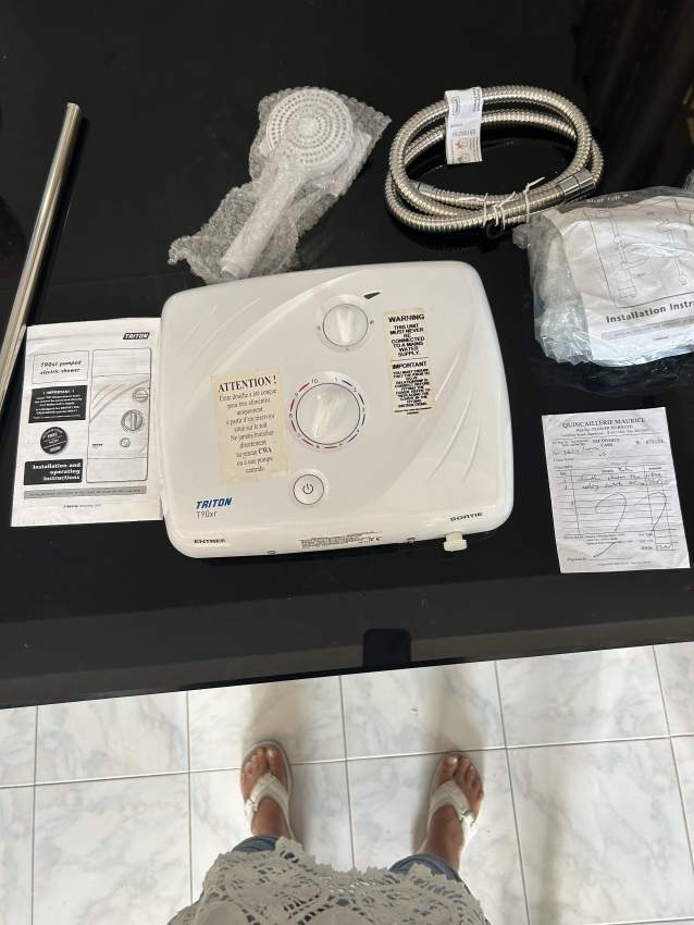 Electric shower pumped - 1 - Bathroom  on Aster Vender