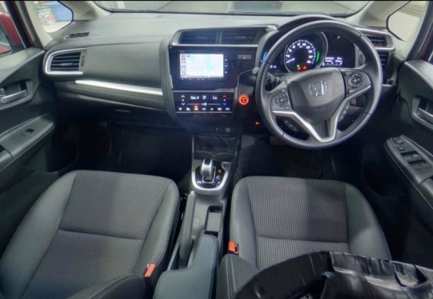 Honda Fit 2019 L package - 2 - Family Cars  on Aster Vender