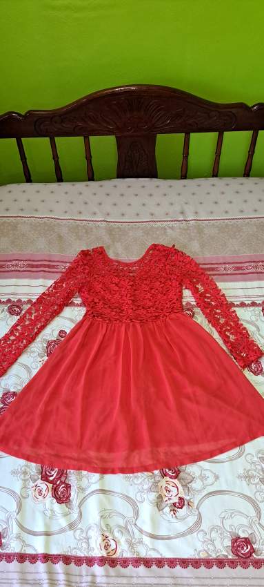 Jolie petite robe de soiree rouge Ho - 1 - Dresses (Women)  on Aster Vender