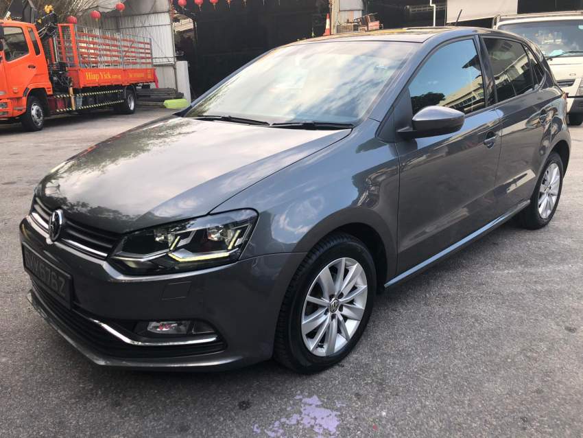 VOLKSWAGEN POLO - 7 - Compact cars  on Aster Vender
