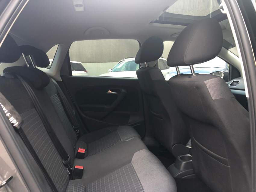 VOLKSWAGEN POLO - 3 - Compact cars  on Aster Vender