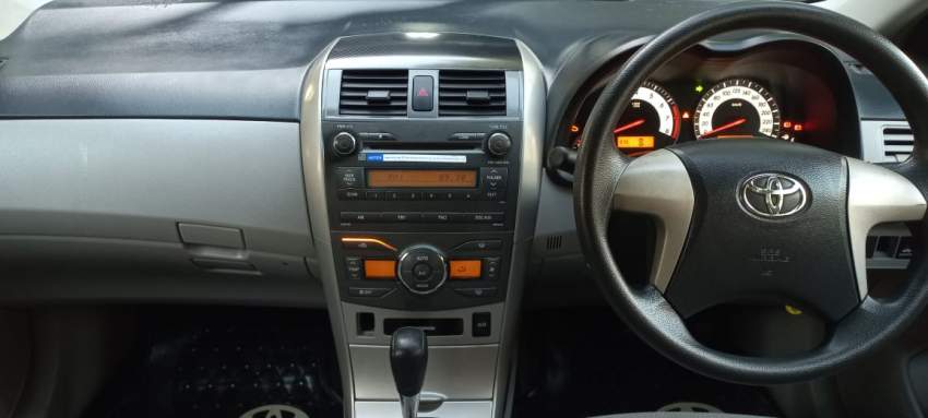 Toyota corolla a vendre year 2012 - 1 - Family Cars  on Aster Vender