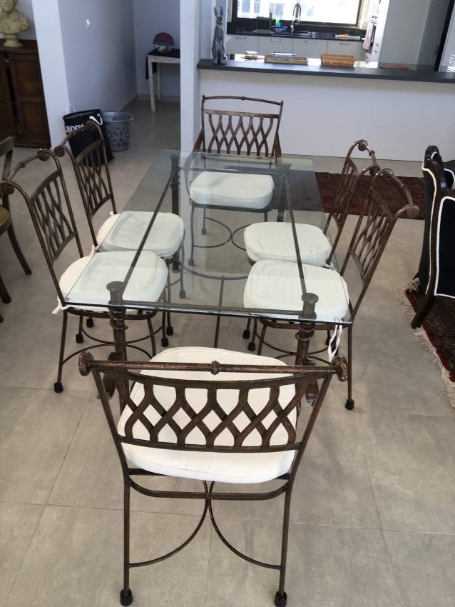 Table and 6 chairs and cushions - 0 - Table & chair sets  on Aster Vender