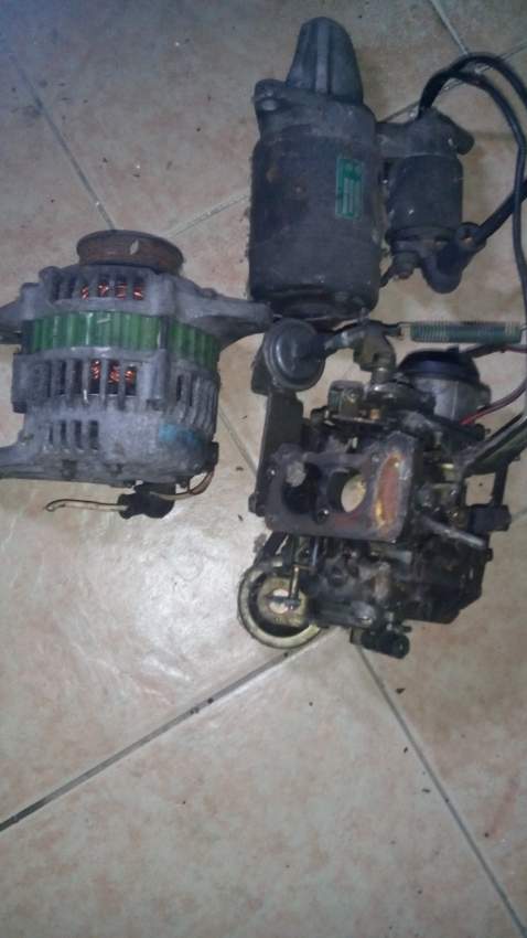 starter-alternator-carburateur pour Nissan B12 - 0 - Others  on Aster Vender