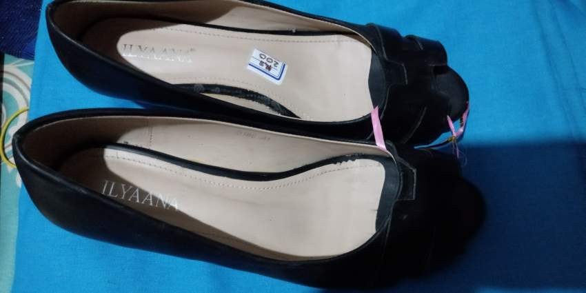 Shoes incredible sales. - 1 - Other Accessories  on Aster Vender