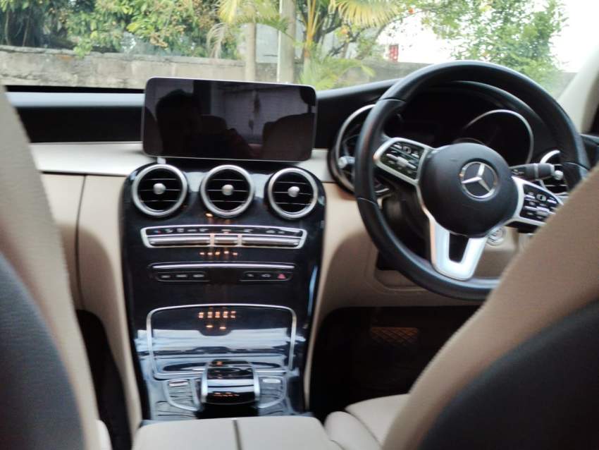 Mercedes C180 Year January 2019 - 5 - Luxury Cars  on Aster Vender
