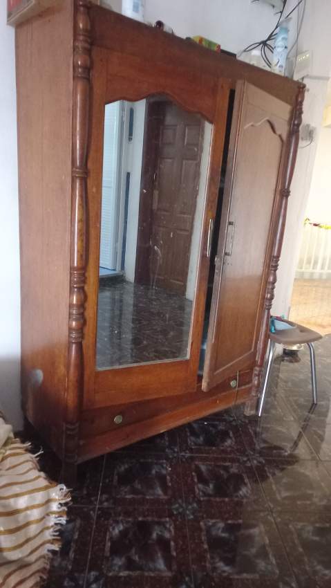 Chairs and tables and other appliances on Aster Vender