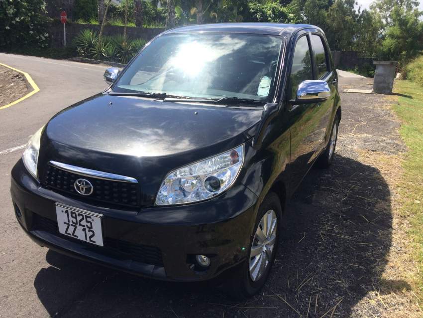 2012 Toyota Rush (Negotiable) - 1 - Compact cars  on Aster Vender