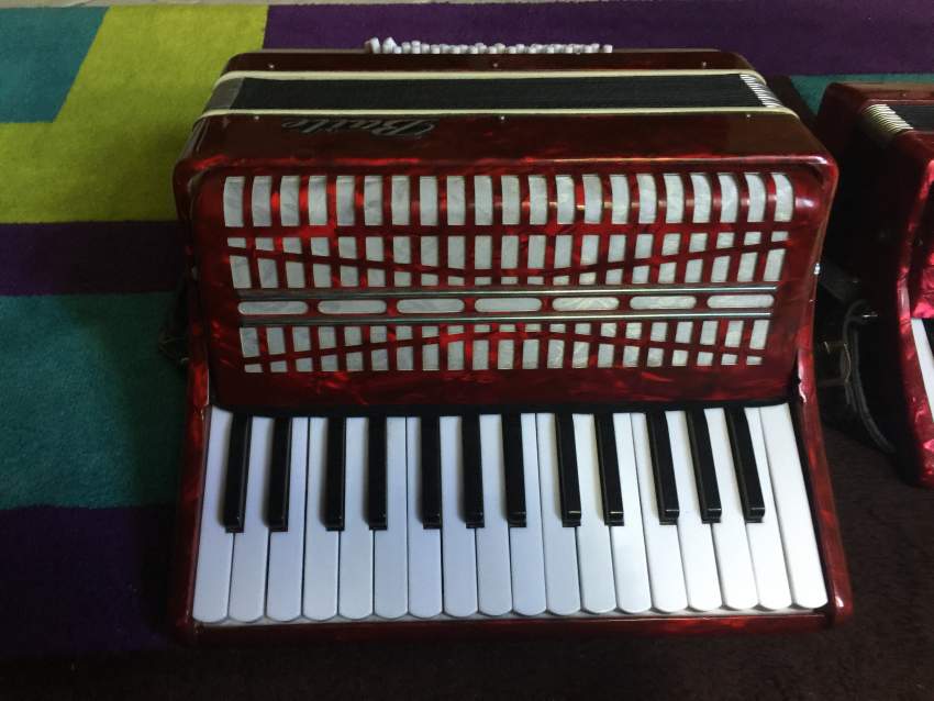 Accordéons - 0 - Other Musical Equipment  on Aster Vender