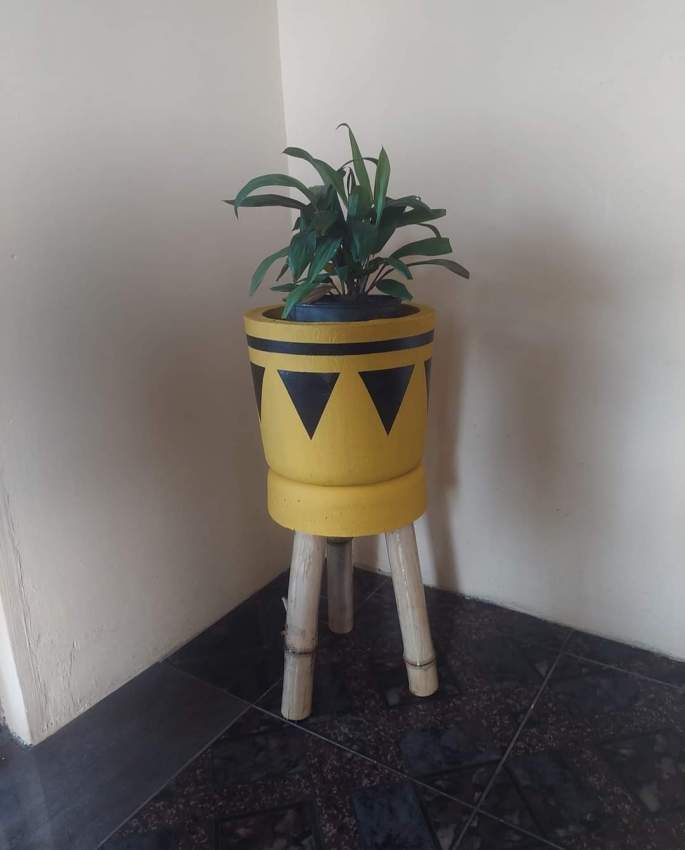 Concrete Pots - 1 - Creative crafts  on Aster Vender