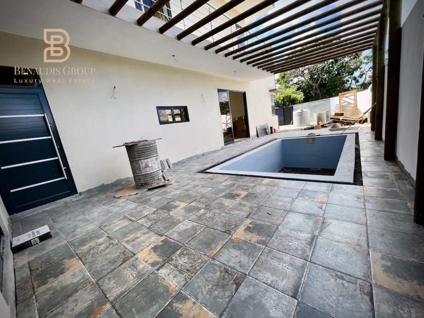 À LOUER LONG TERME PEREYBÈRE NEW VILLA 180M2 4 CAC PISCINE  JARD 360M2 - 3 - House  on Aster Vender