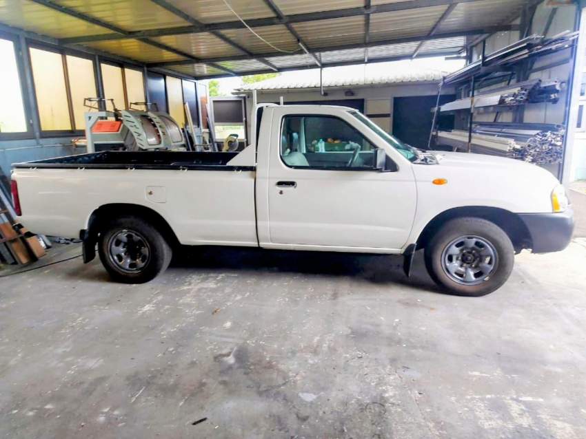 Nissan Navara Single Cab - 3 - Pickup trucks (4x4 & 4x2)  on Aster Vender