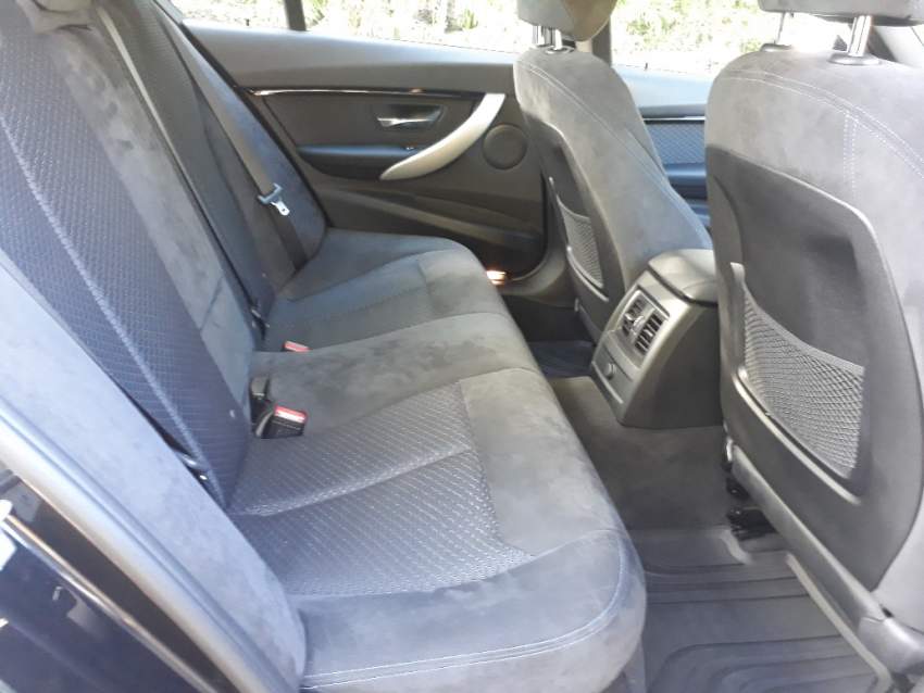 BMW 318i M Sport line 2016 - 6 - Family Cars  on Aster Vender