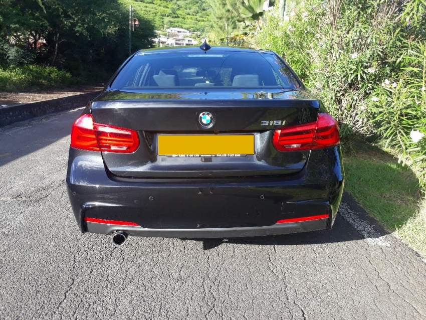 BMW 318i M Sport line 2016 - 5 - Family Cars  on Aster Vender