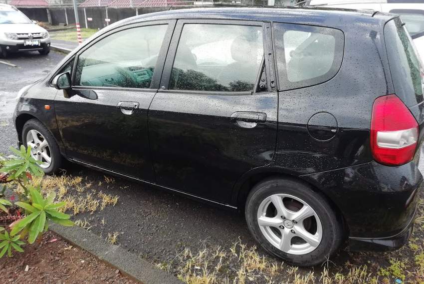 Honda Jazz 2004 - 1 - Compact cars  on Aster Vender