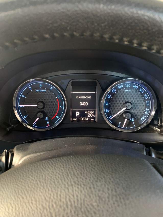 TOYOTA COROLLA - 4 - Luxury Cars  on Aster Vender