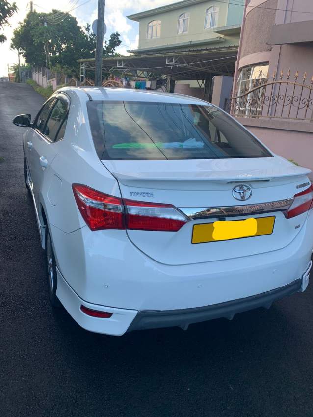 TOYOTA COROLLA - 0 - Luxury Cars  on Aster Vender