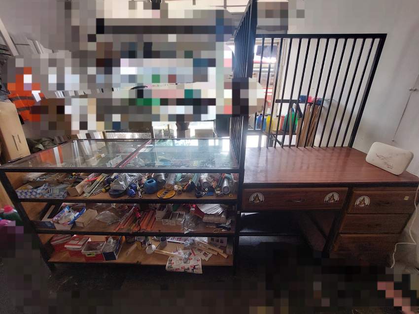 Vitrine avec la caisse - 1 - Others  on Aster Vender