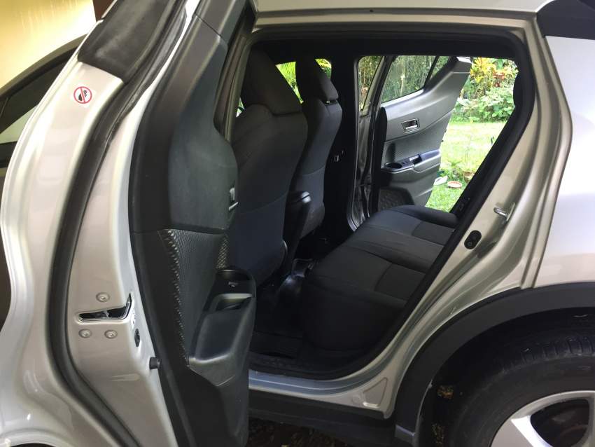 Toyota C-HR 1.2 Deluxe Turbo - 1 - SUV Cars  on Aster Vender