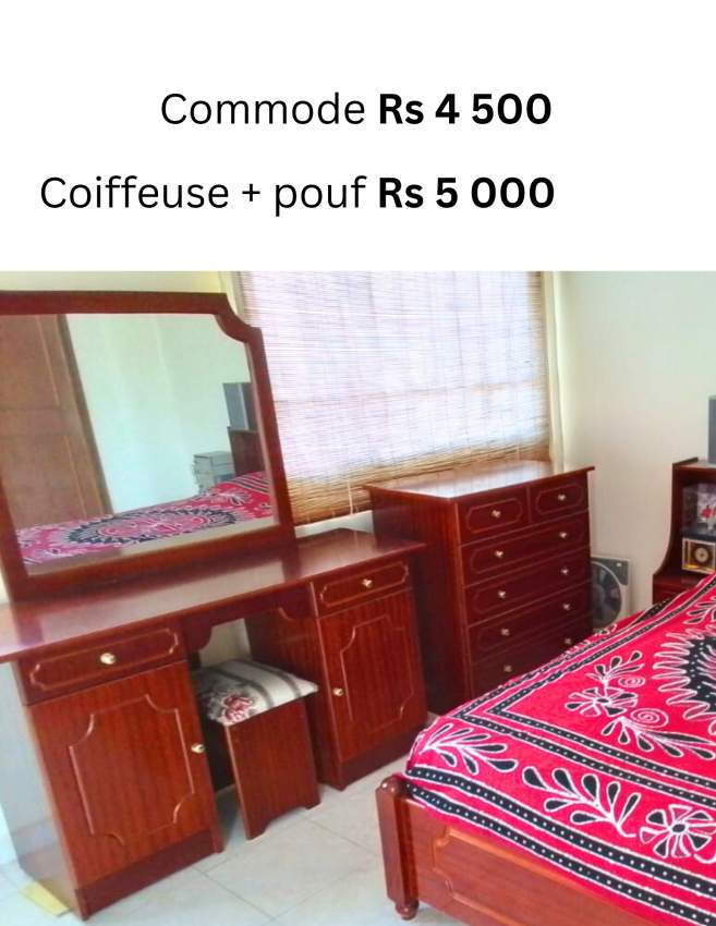 CHAMBRE À COUCHER EN BOIS - 1 - Bedroom Furnitures  on Aster Vender