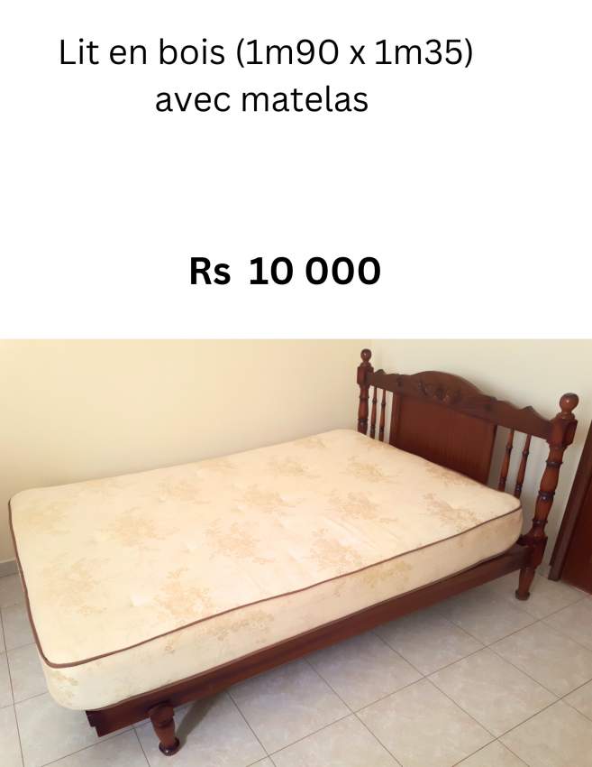 GRAND LIT EN BOIS AVEC MATELAS ORTHOPÉDIQUE - 0 - Bedroom Furnitures  on Aster Vender
