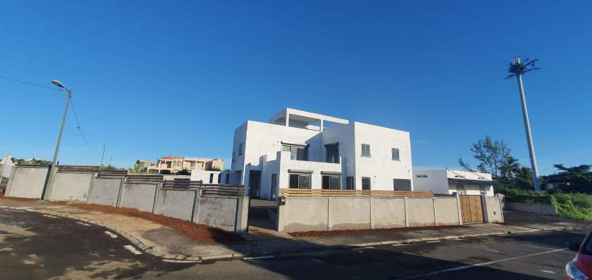 House for sale on Aster Vender