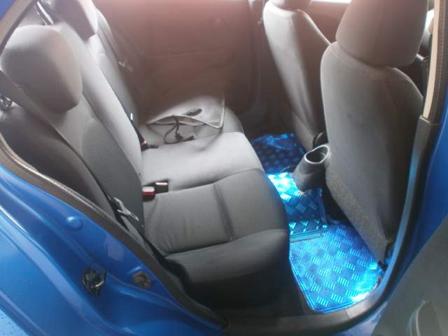 NISSAN MARCH  - 9 - Sport Cars  on Aster Vender