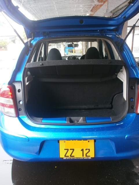 NISSAN MARCH  - 12 - Sport Cars  on Aster Vender