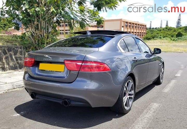 2017 Jaguar XE 25t Portfolio - 1 - Luxury Cars  on Aster Vender