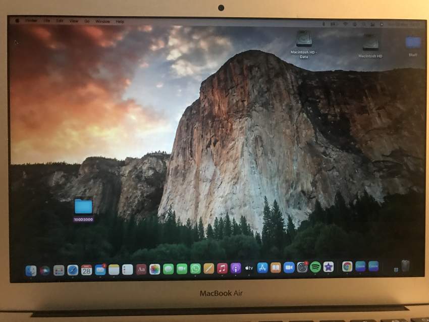 MacBook Air - 1 - Laptop  on Aster Vender
