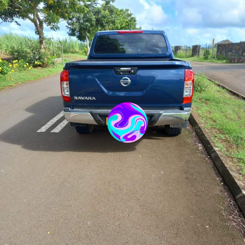 4x2 navarra - 1 - Pickup trucks (4x4 & 4x2)  on Aster Vender