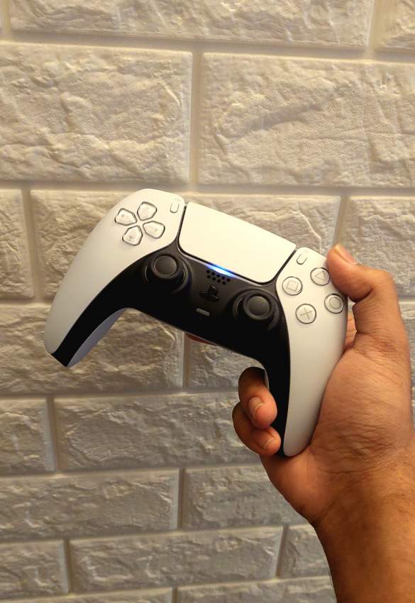 Ps5 digital edition - 2 - All electronics products  on Aster Vender