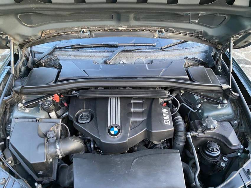 BMW x1 2010 SDrive 18 - 2 - SUV Cars  on Aster Vender